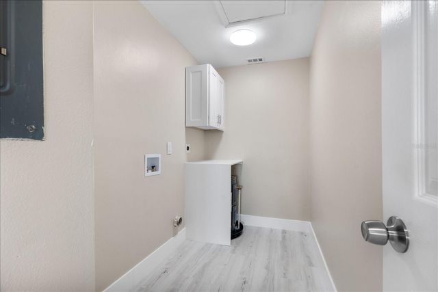 19029 US HIGHWAY 19 N 21E, Clearwater, FL 33764