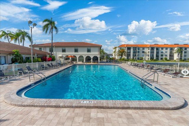 19029 US HIGHWAY 19 N 21E, Clearwater, FL 33764