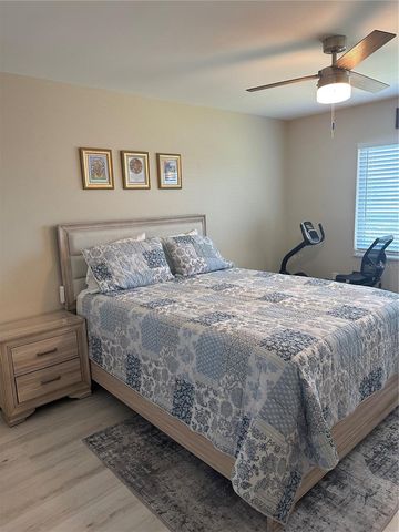 19029 US HIGHWAY 19 N 21E, Clearwater, FL 33764