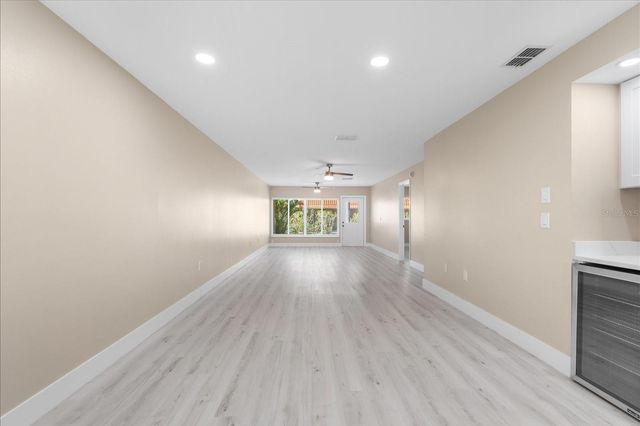 19029 US HIGHWAY 19 N 21E, Clearwater, FL 33764