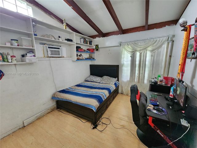 19700 NW 3rd Ct, Miami Gardens, FL 33169