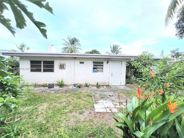 19700 NW 3rd Ct, Miami Gardens, FL 33169