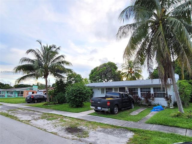 19700 NW 3rd Ct, Miami Gardens, FL 33169