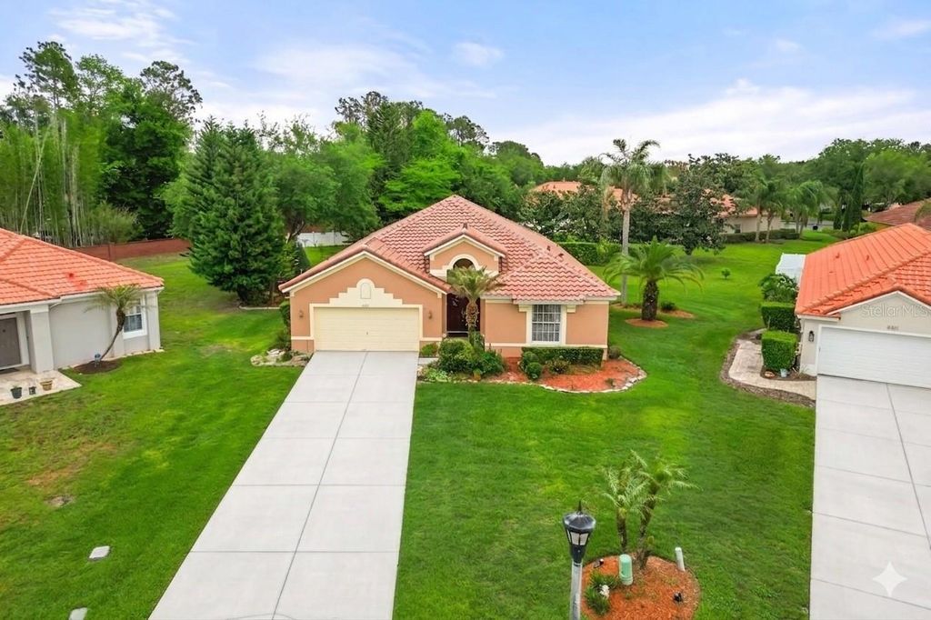 Image 2 of property listing at 6315 CLEARMEADOW COURT, Windermere, FL 34786