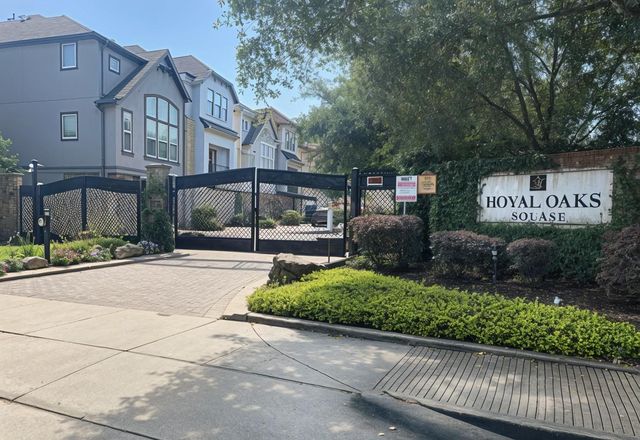 11924 Stirling Row Lane, Houston, TX 77082