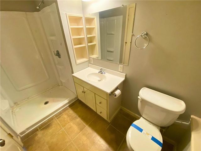 7104 E 163rd Terrace, Belton, MO 64012