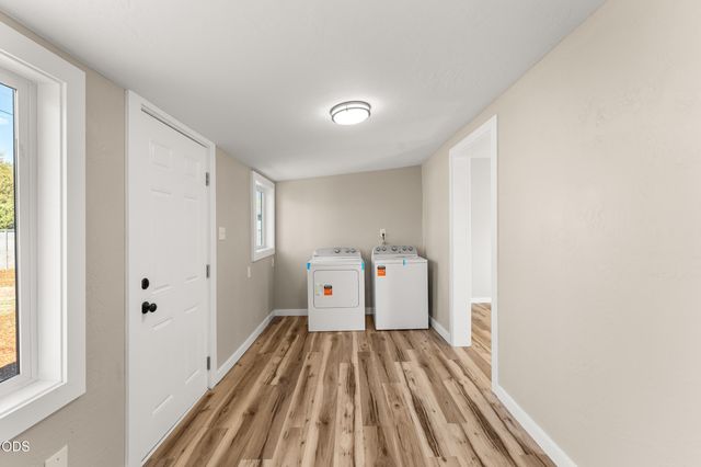 13 Kenwood Avenue, Medford, OR 97501
