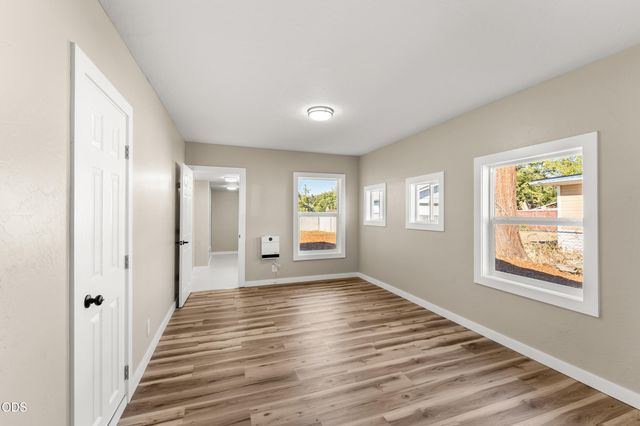 13 Kenwood Avenue, Medford, OR 97501