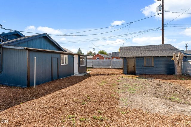 13 Kenwood Avenue, Medford, OR 97501