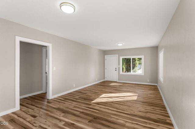 13 Kenwood Avenue, Medford, OR 97501