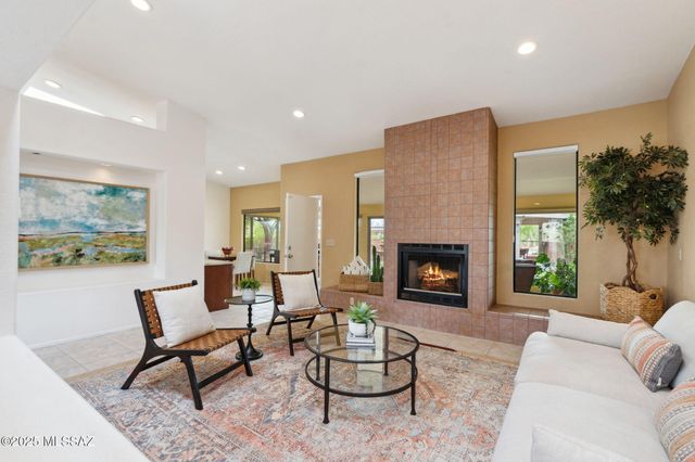 9777 N Korte Lane, Tucson, AZ 85704