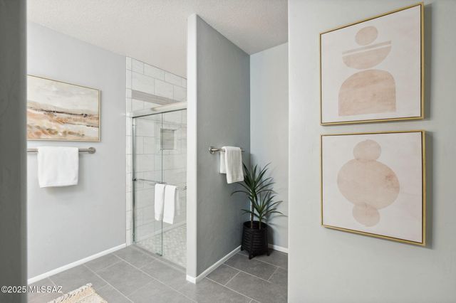 9777 N Korte Lane, Tucson, AZ 85704