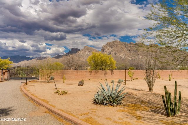 9777 N Korte Lane, Tucson, AZ 85704