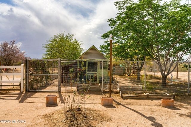 9777 N Korte Lane, Tucson, AZ 85704