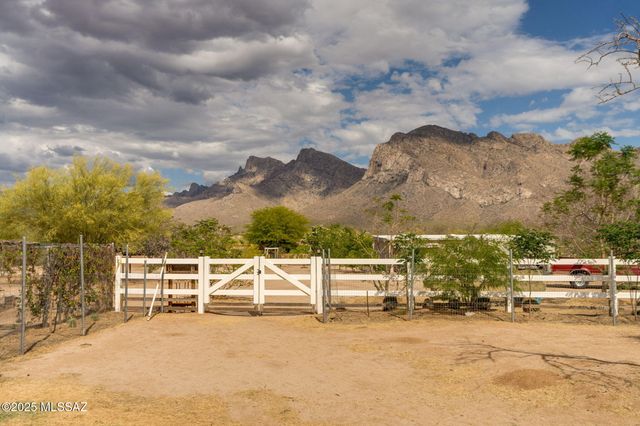 9777 N Korte Lane, Tucson, AZ 85704