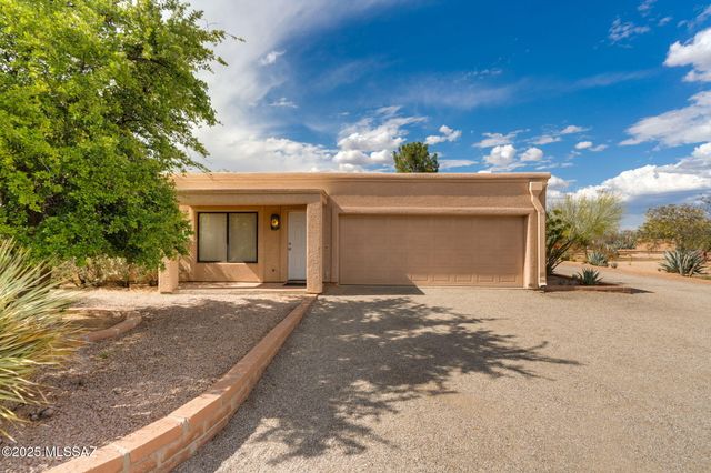 9777 N Korte Lane, Tucson, AZ 85704