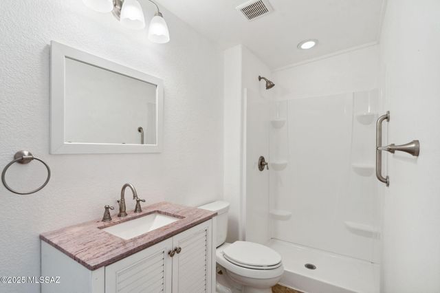 9777 N Korte Lane, Tucson, AZ 85704