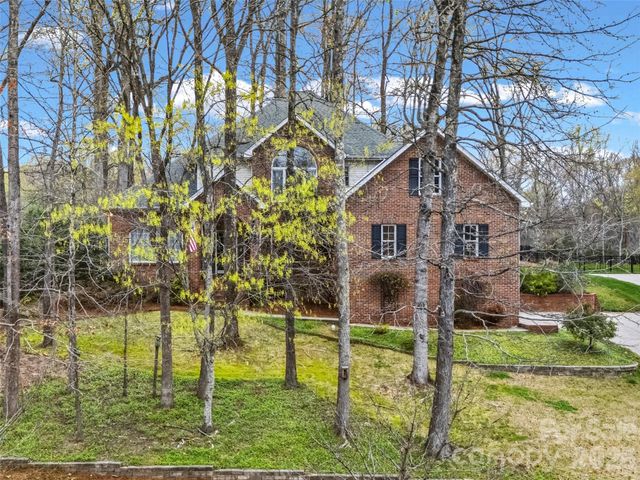 215 Ballard Court, Fort Mill, SC 29715