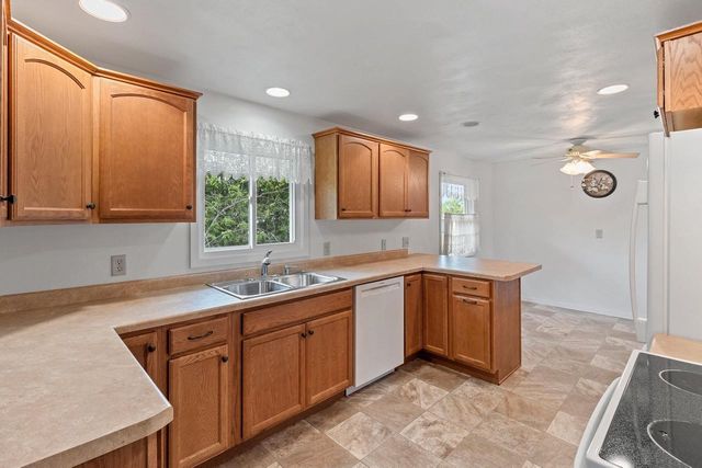 1731 OAKRIDGE PLACE, Neenah, WI 54956