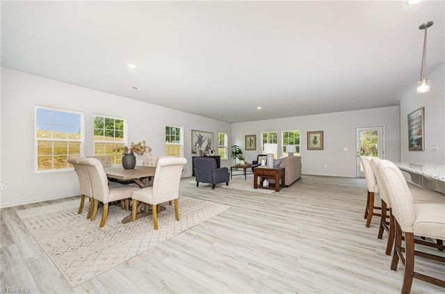 1676 Little Creek Circle, Winston-salem, NC 27103