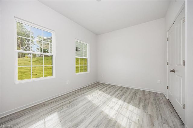 1676 Little Creek Circle, Winston-salem, NC 27103