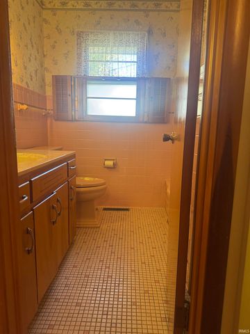 8600 Vann Road, Newburgh, IN 47630