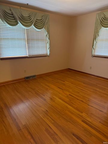 8600 Vann Road, Newburgh, IN 47630