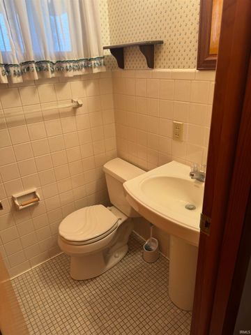 8600 Vann Road, Newburgh, IN 47630