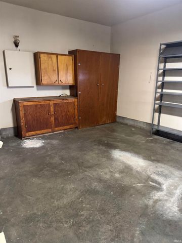 8600 Vann Road, Newburgh, IN 47630