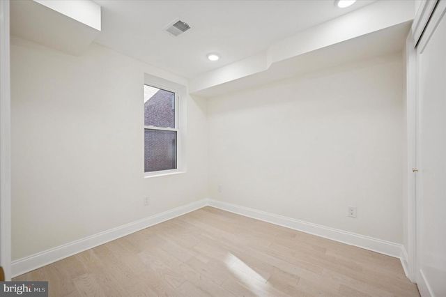 2005 W GIRARD AVE, Philadelphia, PA 19130