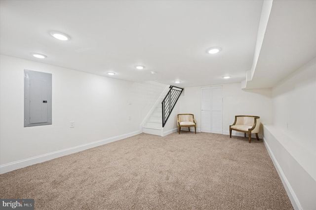 2005 W GIRARD AVE, Philadelphia, PA 19130