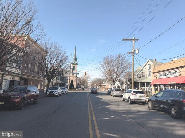 527-529 MONMOUTH ST, Gloucester City, NJ 08030