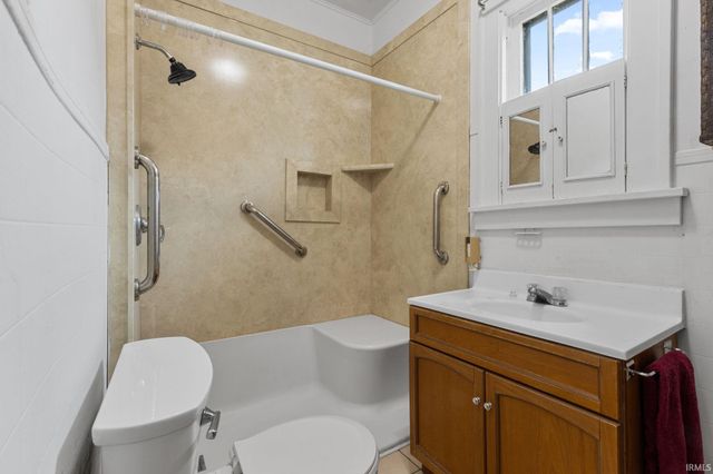 606 S Meade Street, South Bend, IN 46619