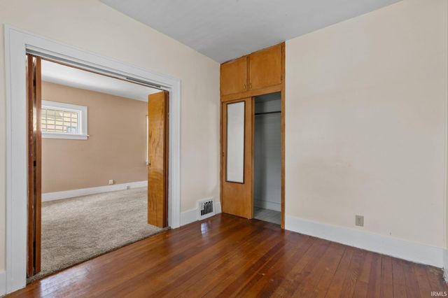 606 S Meade Street, South Bend, IN 46619