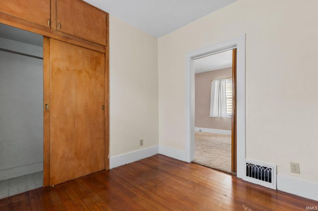 606 S Meade Street, South Bend, IN 46619