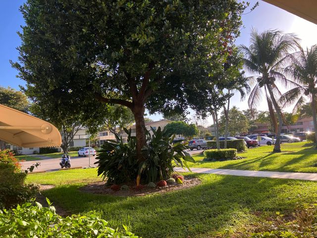 259 Sheffield K 259, West Palm Beach, FL 33417