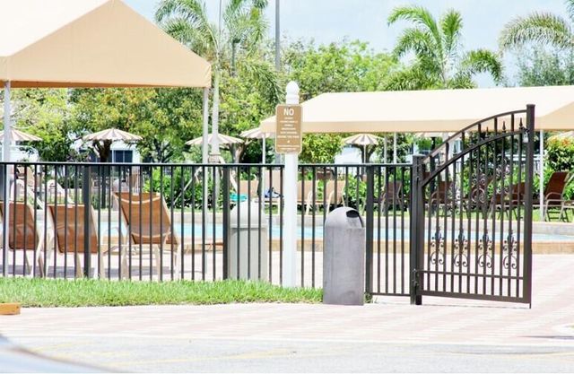 259 Sheffield K 259, West Palm Beach, FL 33417