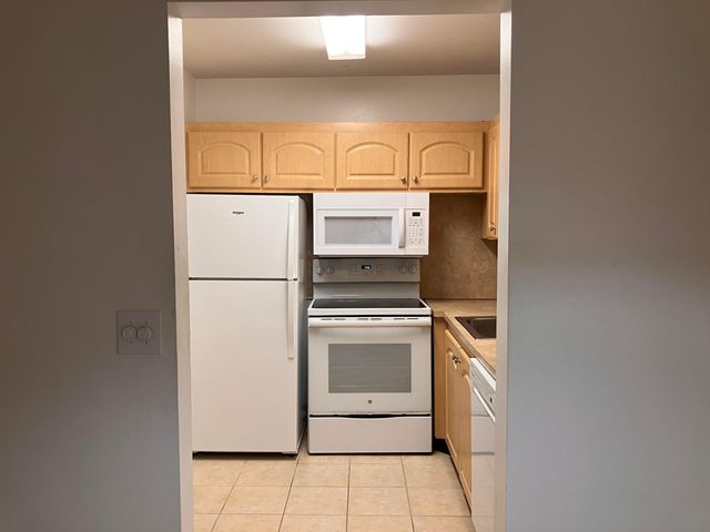 259 Sheffield K 259, West Palm Beach, FL 33417