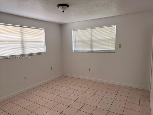 311 NE 57th St 311, Miami, FL 33137