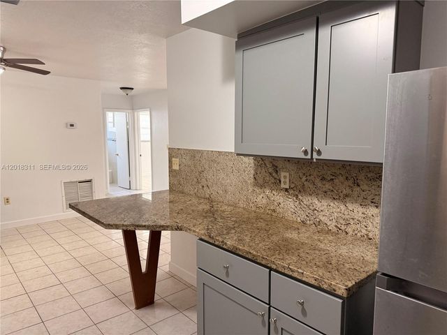 311 NE 57th St 311, Miami, FL 33137