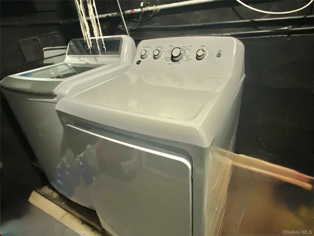 107 A Baker Hill Road, Great Neck, NY 11023