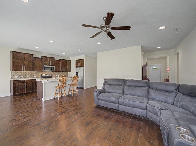 805 Criterion Way, Evansville, IN 47711