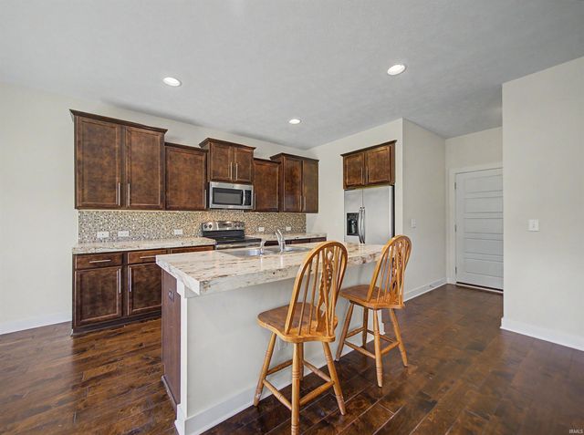 805 Criterion Way, Evansville, IN 47711