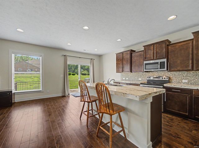 805 Criterion Way, Evansville, IN 47711