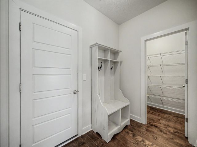 805 Criterion Way, Evansville, IN 47711