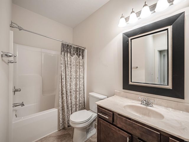 805 Criterion Way, Evansville, IN 47711