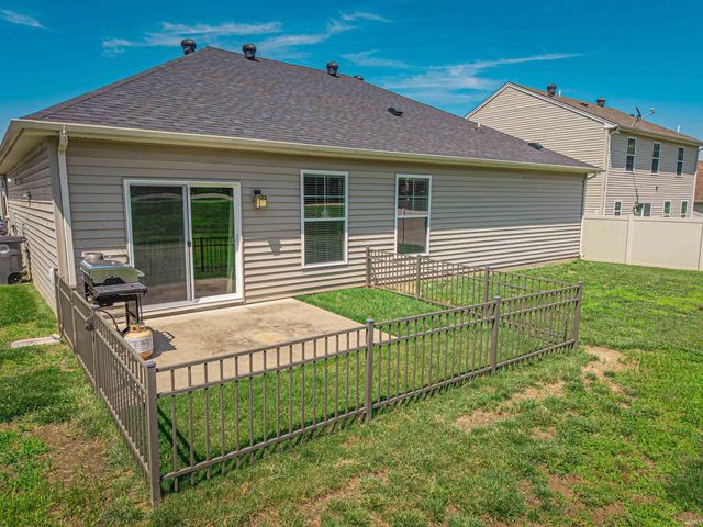 805 Criterion Way, Evansville, IN 47711
