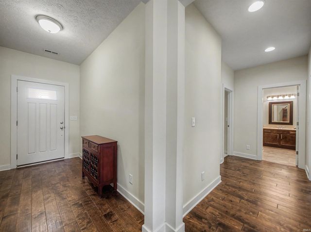 805 Criterion Way, Evansville, IN 47711