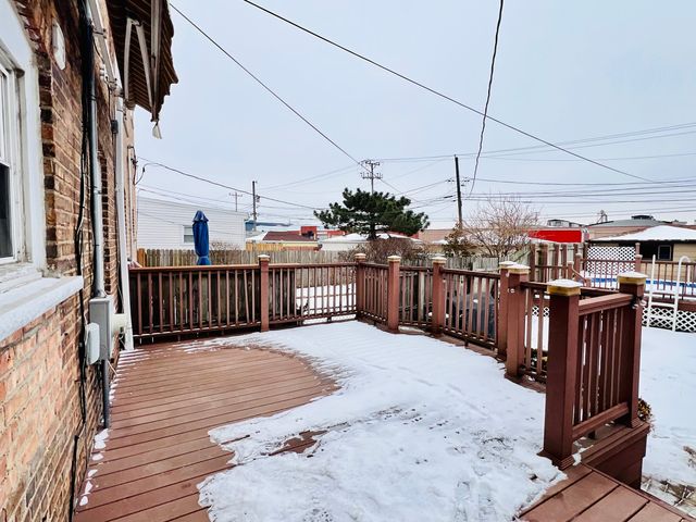 5249 W 64TH Place, Chicago, IL 60638