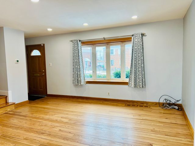 5249 W 64TH Place, Chicago, IL 60638